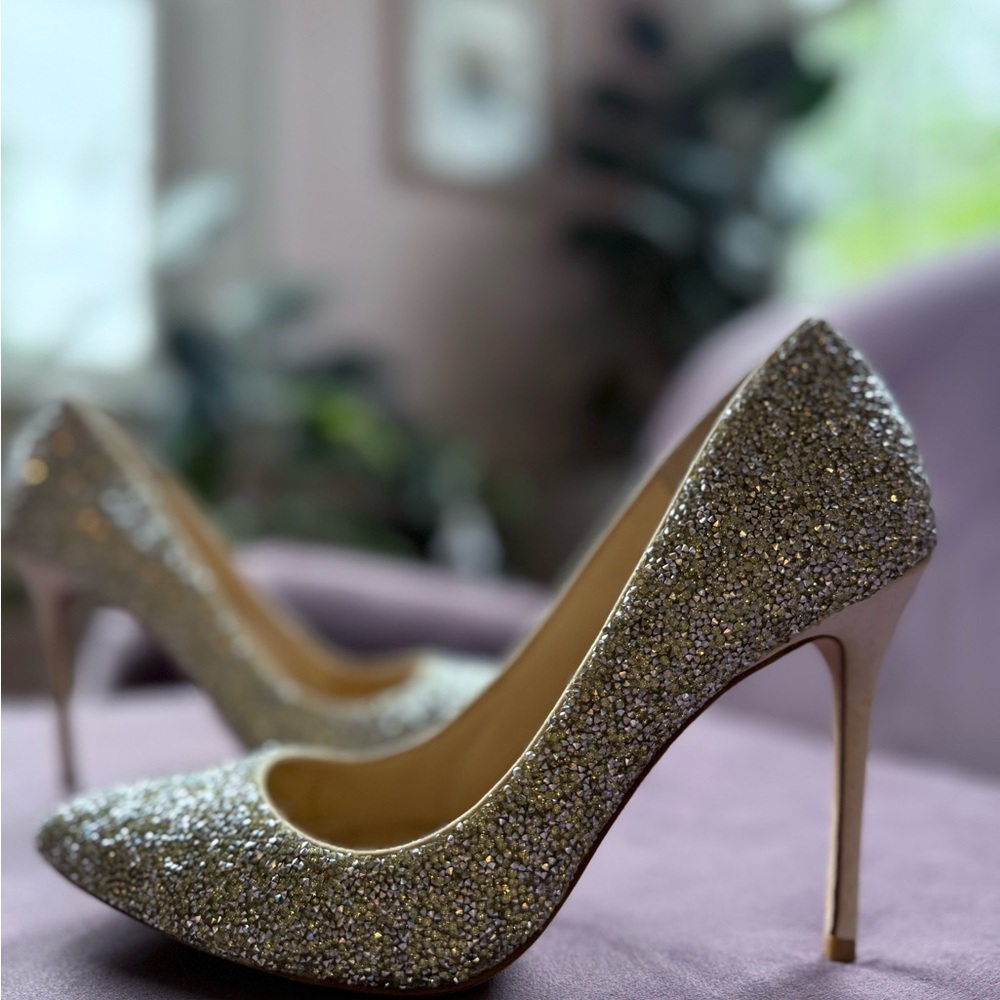 Imagine Vince Camuto Gold Glitter Stilettos – 6